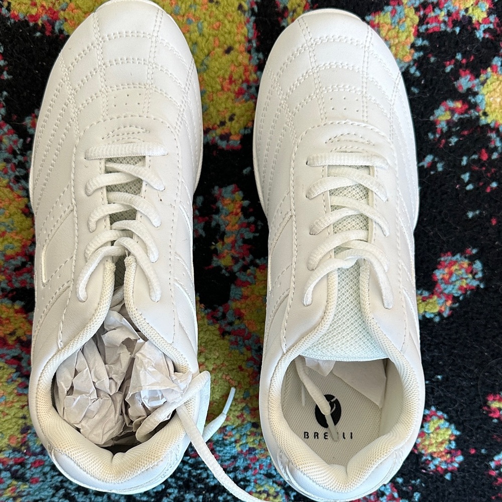White High-Top Sneakers. Cheer shoes - Picture 5 of 5